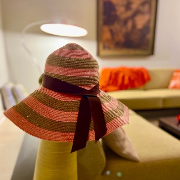 Floppy Nordstrom sun hat- salmon & moss green, 100% paper - Picture 7 of 8